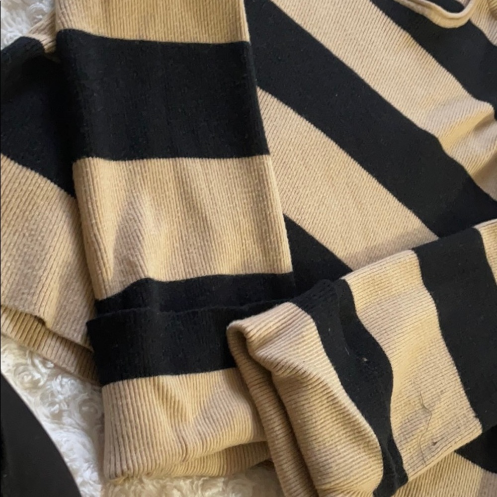 Sweater - Picture 3 of 3